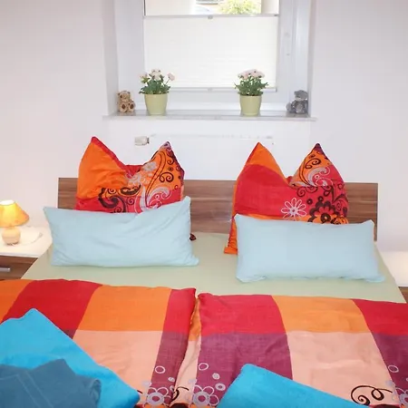Finchen Mit Terrasse & Parkplatz - Abc13 By Abcwismar